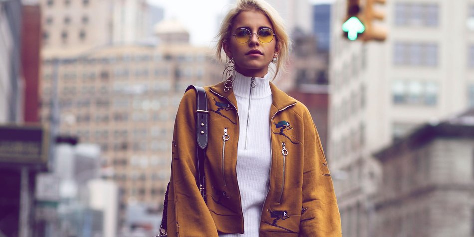 Zipper-Pullis im Trend: Die schönsten Styles von H&M & Co. Zipper-Pullis im Trend: Die schönsten Styles von H&M & Co.