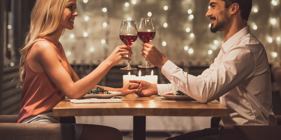 Sneating: Wenn es ihm beim 1. Date nur um das geht Sneating: Wenn es ihm beim 1. Date nur um das geht