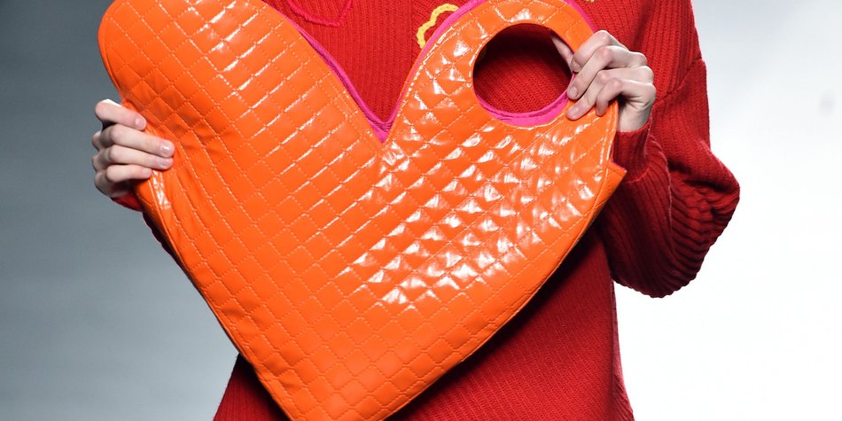 Unsere Handtaschen-Wishlist für Valentinstag Unsere Handtaschen-Wishlist für Valentinstag