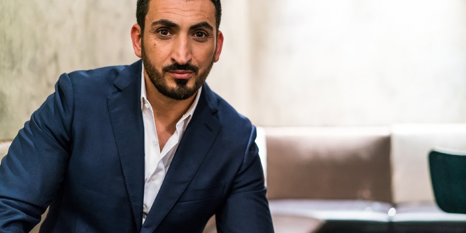 Mustafa Alin unterstützt krebskrankes Mädchen Mustafa Alin unterstützt krebskrankes Mädchen