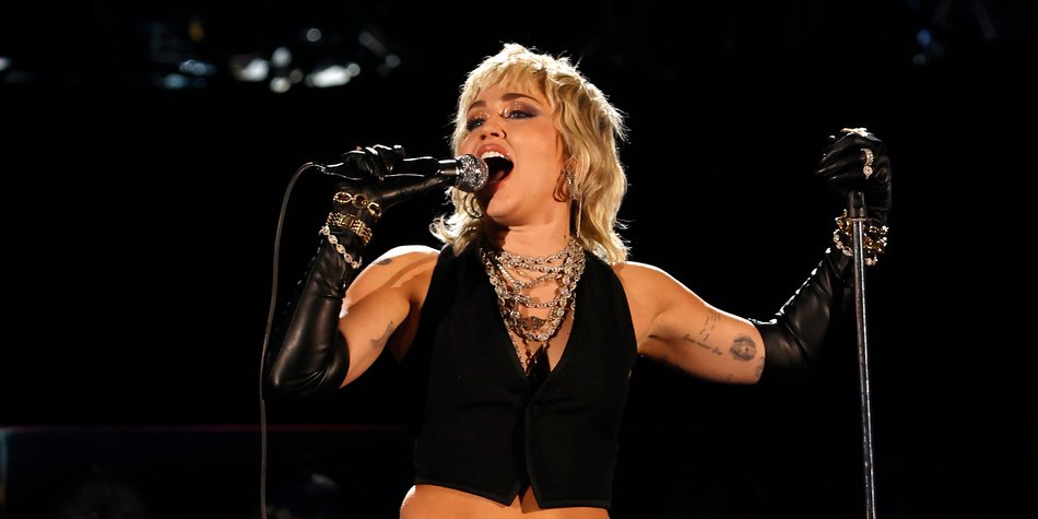 Miley Cyrus’ Freund: So sieht das Liebesleben des Popstars aus Miley Cyrus’ Freund: So sieht das Liebesleben des Popstars aus
