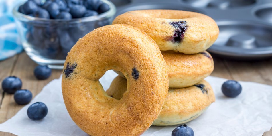 So geht's: Donuts backen statt frittieren So geht's: Donuts backen statt frittieren