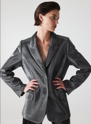 Das perfekte Taylor Swift Reputation Outfit: So stylst du ihn für die Eras Tour Das perfekte Taylor Swift Reputation Outfit: So stylst du ihn für die Eras Tour