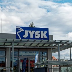 Luxus‑Feeling zum kleinen Preis: Dieser Jysk‑Vorhang in edlem Samtbraun begeistert alle