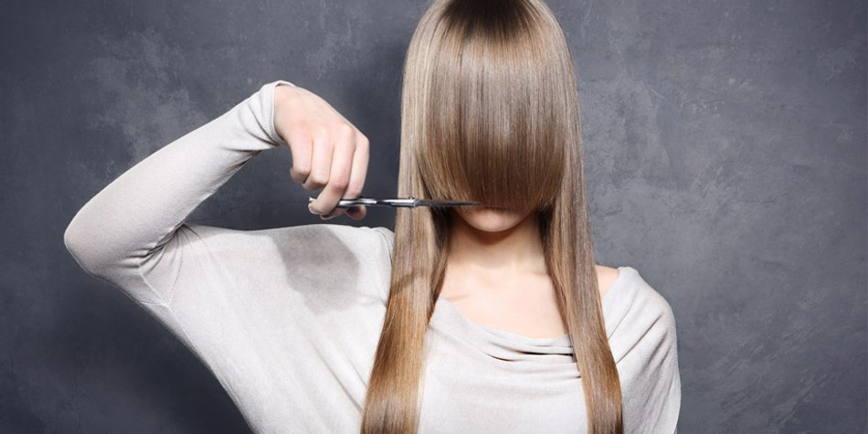 DIY: Ombré färben & Pony schneiden - so geht's ohne Friseur DIY: Ombré färben & Pony schneiden - so geht's ohne Friseur