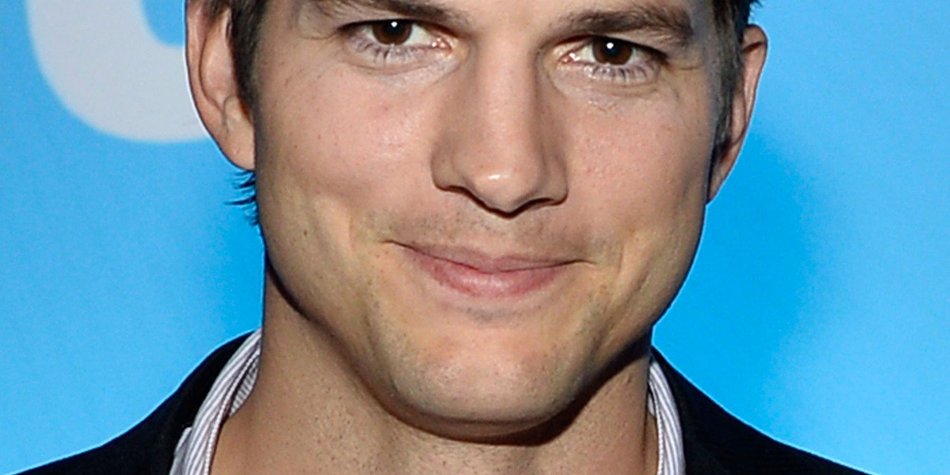Ashton Kutcher: Hat er einen Verlobungsring für Mila Kunis gekauft? Ashton Kutcher: Hat er einen Verlobungsring für Mila Kunis gekauft?