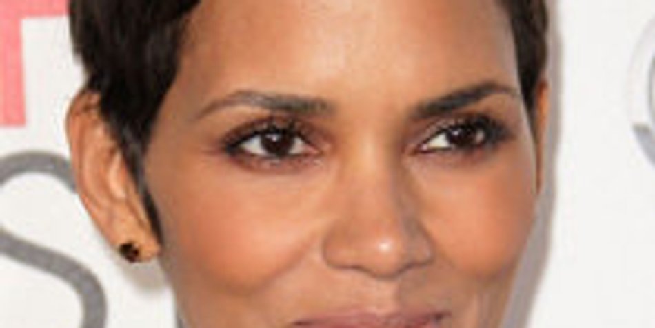 Halle Berry ist gerne nackt Halle Berry ist gerne nackt