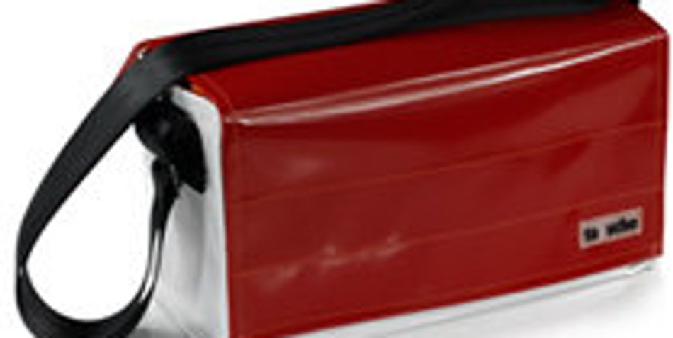 Rote Taschen gegen Ungerechtigkeit! Rote Taschen gegen Ungerechtigkeit!