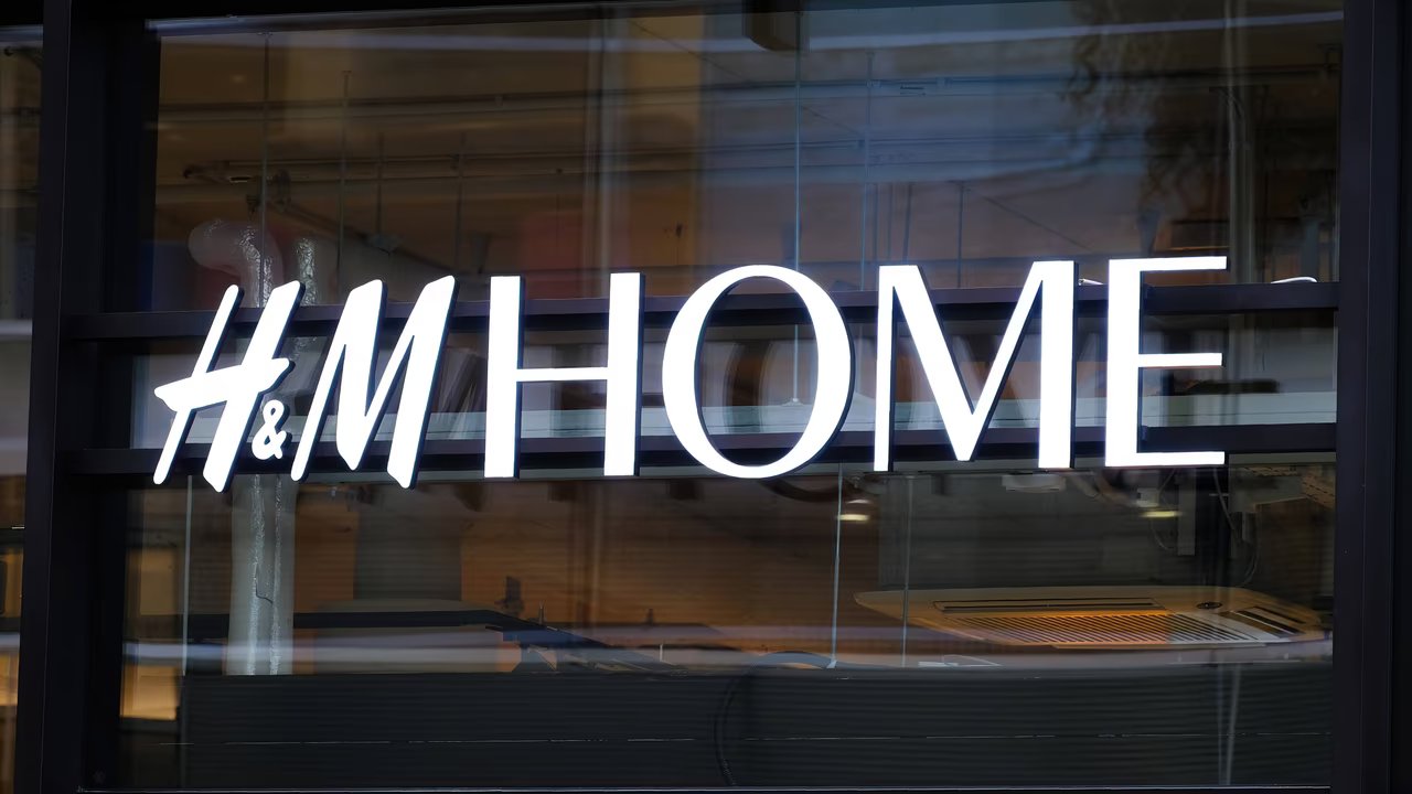Bei H&M-Home: Stimmungsvolle Lichtelemente für Balkon, Terrasse oder Garten.