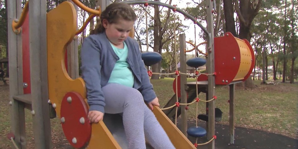 Emily (5) ist seit drei Jahren in der Pubertät Emily (5) ist seit drei Jahren in der Pubertät