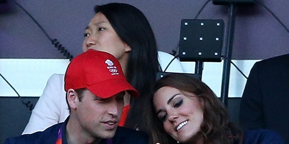 Prinz William und Kate zeigen offen ihre Liebe Prinz William und Kate zeigen offen ihre Liebe