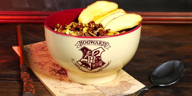 Das perfekte Frühstück „Harry-Potter“ beginnt mit dieser Hogwarts-Müslischüssel