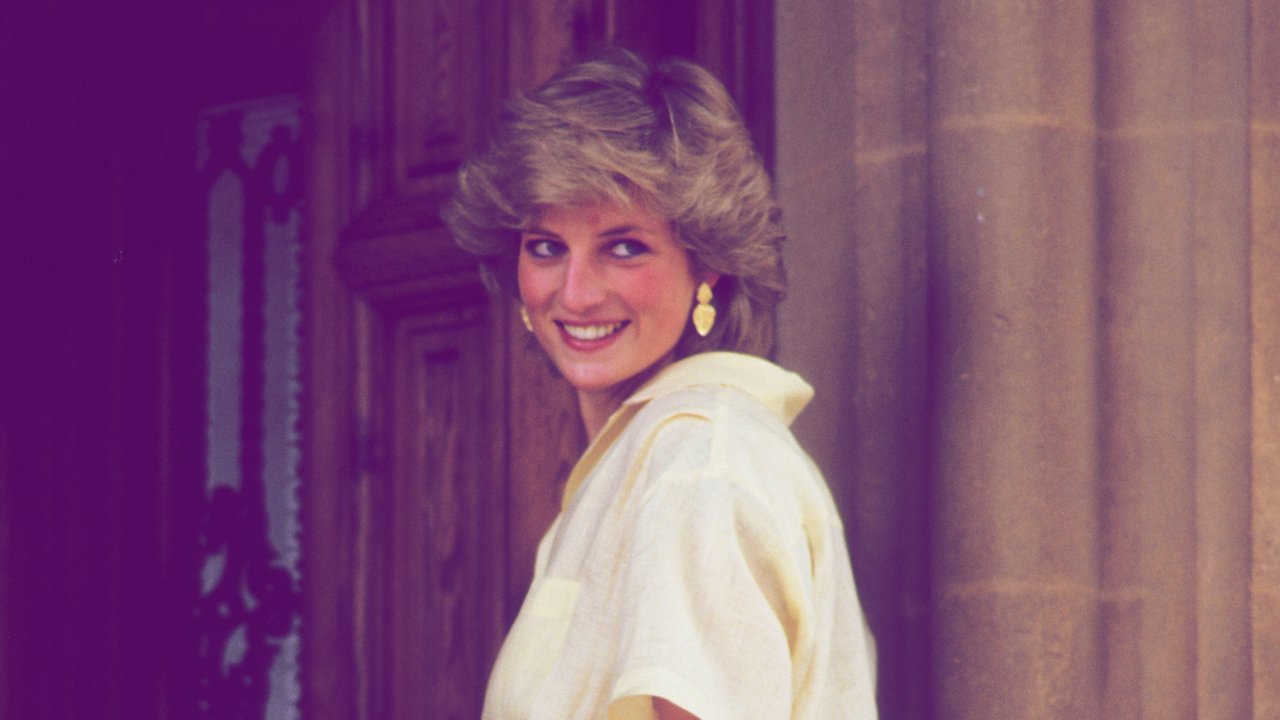 Diana, Princess of Wales on holiday in Majorca, Spain on August 10, 1987.  (Photo by Georges De Keerle/Getty Images)