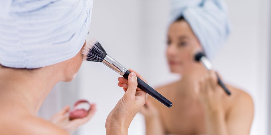 10 Beauty-Mythen entlarvt: Wahrheit und Irrtum beim Kampf um gesunde Haut 10 Beauty-Mythen entlarvt: Wahrheit und Irrtum beim Kampf um gesunde Haut