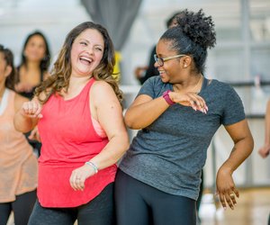 Kalorienverbrauch beim Zumba: So effektiv ist der Fitness-Tanz