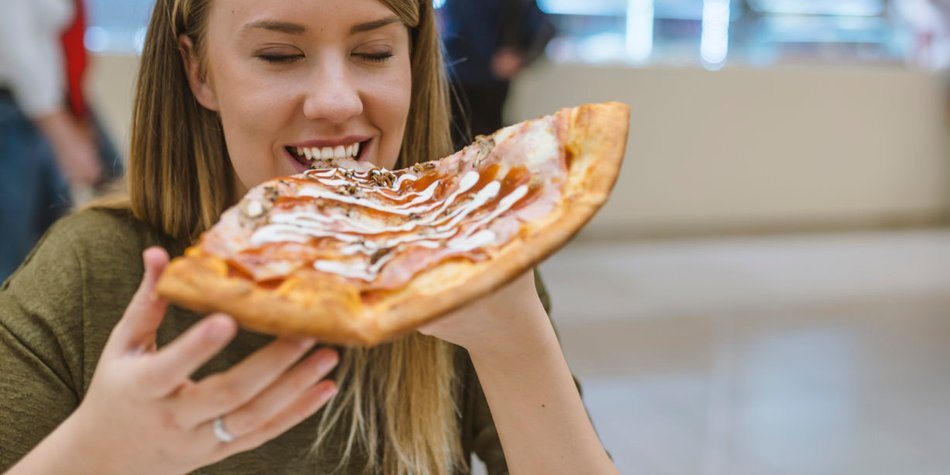 Diät-Trick: So darfst du täglich Pizza und Schoki essen Diät-Trick: So darfst du täglich Pizza und Schoki essen