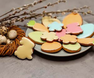 Backspaß zu Ostern: Die Rossmann-Ausstechform im hübschen Blumen-Design wartet auf dich