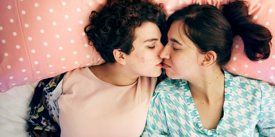 Fotografin zeigt ungeschönt, wie Sex mit Periode aussieht Fotografin zeigt ungeschönt, wie Sex mit Periode aussieht