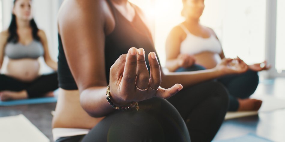 Schmerzfreie Geburt dank Hypnobirthing? So funktioniert die Methode Schmerzfreie Geburt dank Hypnobirthing? So funktioniert die Methode