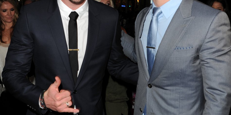 Liam Hemsworth droht Chris Hemsworth! Liam Hemsworth droht Chris Hemsworth!