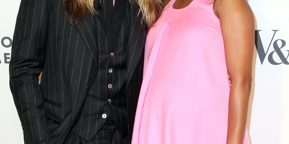 Zoe Saldana bestätigt Zwillingsschwangerschaft Zoe Saldana bestätigt Zwillingsschwangerschaft