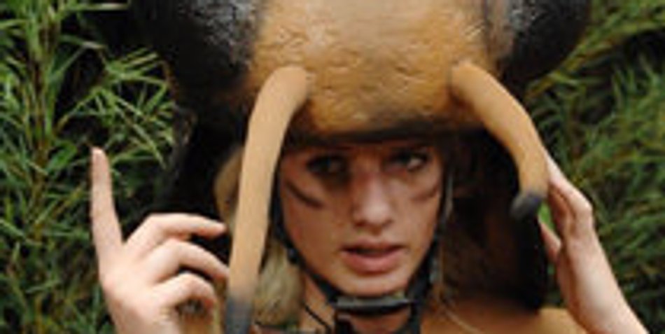Dschungelcamp: Sarah Knappik setzte Katy „Unter Strom“ Dschungelcamp: Sarah Knappik setzte Katy „Unter Strom“