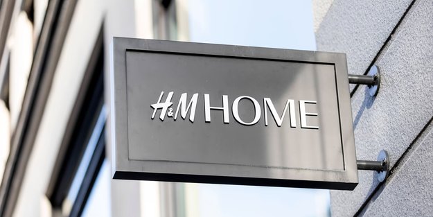 Diese Solarleuchte von H&M Home peppt deinen Balkon auf