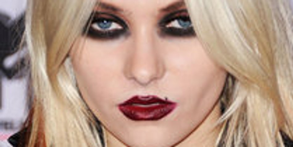 Taylor Momsen: Nackt im Video! Taylor Momsen: Nackt im Video!