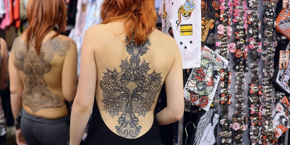 Dotwork Tattoos: Gesamtkunstwerk aus Punkten Dotwork Tattoos: Gesamtkunstwerk aus Punkten