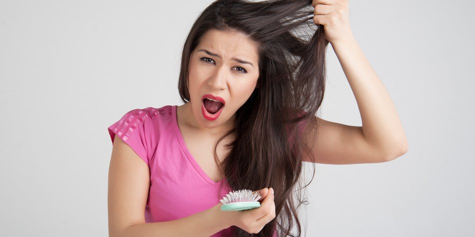 8 Angewohnheiten, die Haarausfall verursachen 8 Angewohnheiten, die Haarausfall verursachen