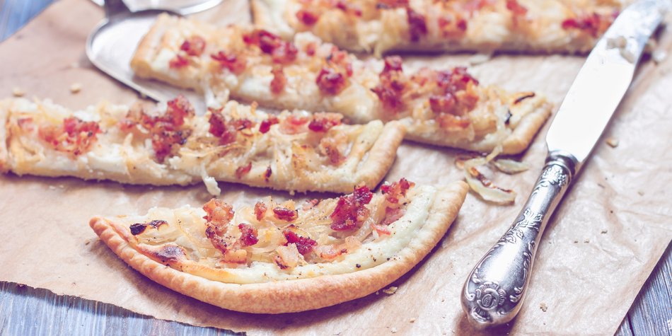 Flammkuchen-Teig: Mit diesem Rezept gelingt der perfekte Boden Flammkuchen-Teig: Mit diesem Rezept gelingt der perfekte Boden