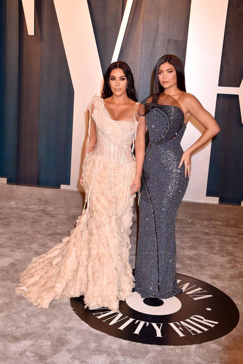 Stars, die zu ihren Schönheits-Ops stehen - Kardashian