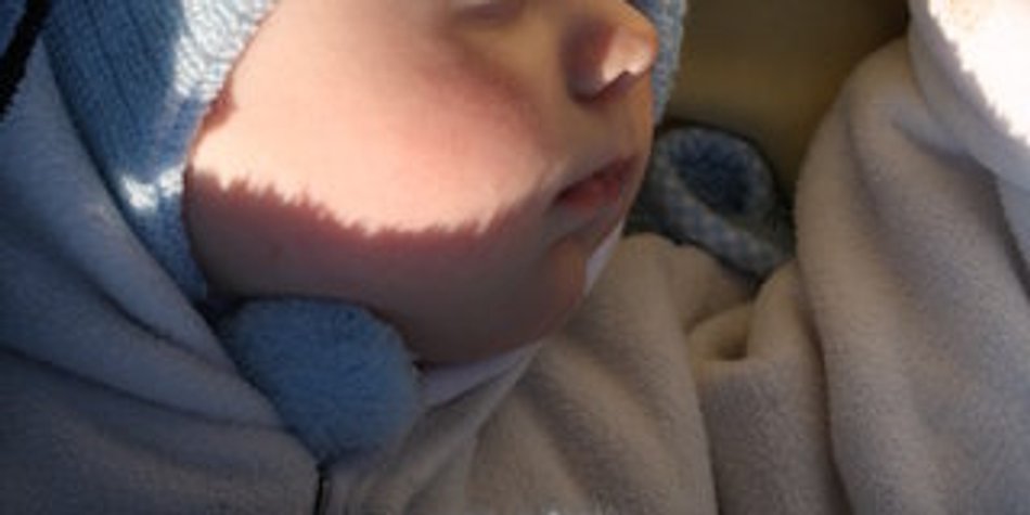 Babys schlafen nach eigenem Rhythmus Babys schlafen nach eigenem Rhythmus