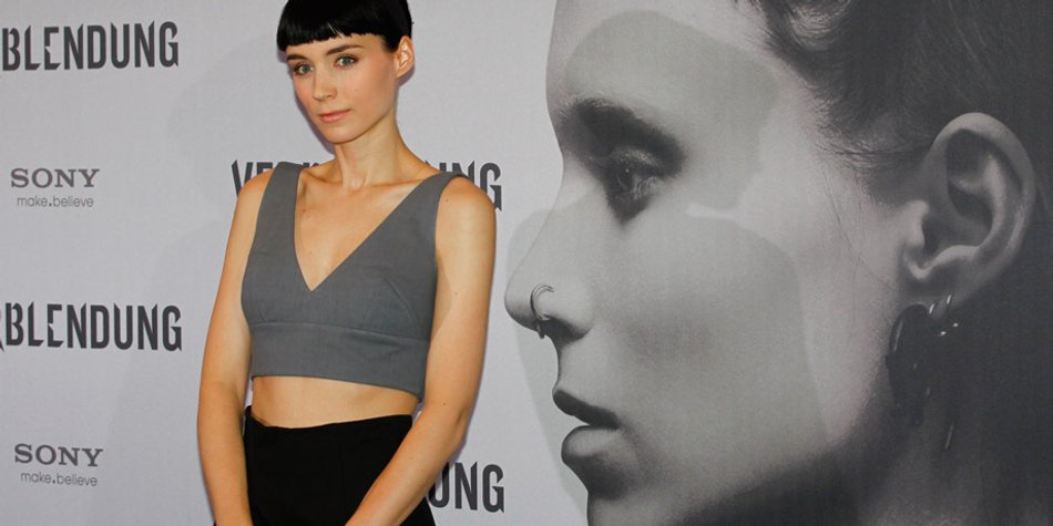 Crop Tops: Bauchfrei liegt wieder im Trend! Crop Tops: Bauchfrei liegt wieder im Trend!