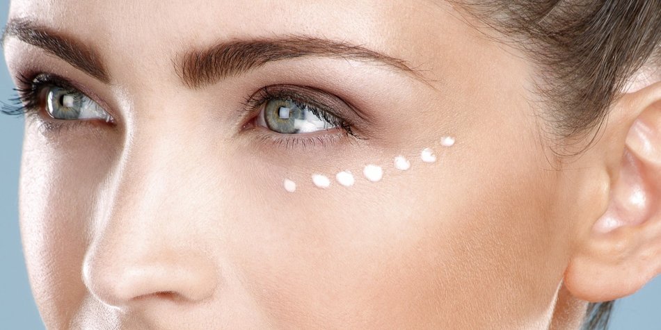Tränensäcke und Co.: Hilft Augencreme wirklich? Tränensäcke und Co.: Hilft Augencreme wirklich?