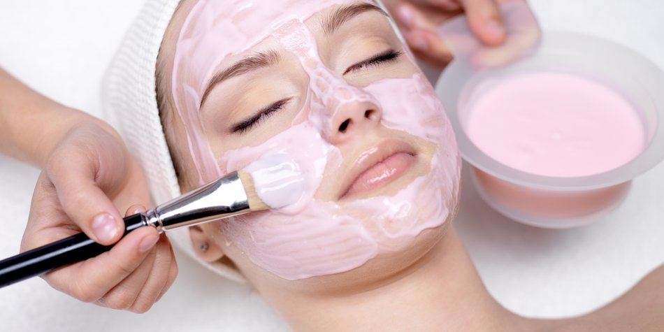 Natürlicher Schönmacher: Rosa Tonerde-Maske Natürlicher Schönmacher: Rosa Tonerde-Maske