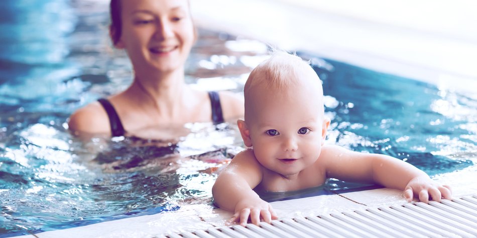 Dürfen kleine Jungs nicht mehr mit in die Damendusche? Dürfen kleine Jungs nicht mehr mit in die Damendusche?