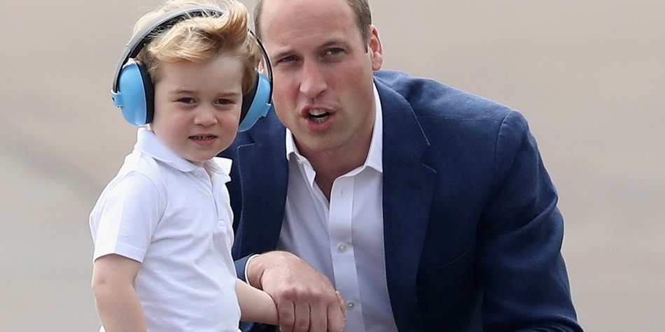 Prinz William: Prinz George im Geschenke-Glück Prinz William: Prinz George im Geschenke-Glück