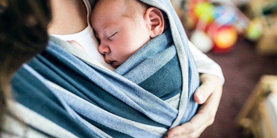 Darum warnt eine Mutter vor Babytragetüchern Darum warnt eine Mutter vor Babytragetüchern