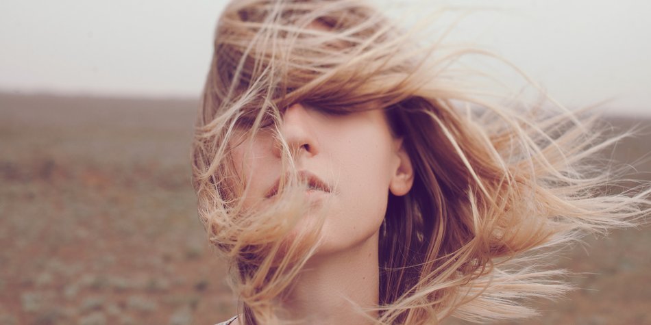 „Sand Storm Hair“ ist die Haarfarbe, die jetzt alle wollen „Sand Storm Hair“ ist die Haarfarbe, die jetzt alle wollen