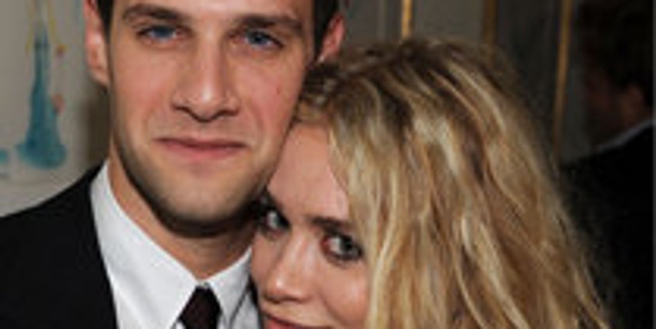 Ashley Olsen & Justin Bartha ziehen nicht zusammen Ashley Olsen & Justin Bartha ziehen nicht zusammen