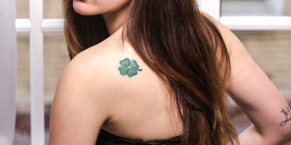 7 Kleeblatt-Tattoos, die Glück bringen 7 Kleeblatt-Tattoos, die Glück bringen