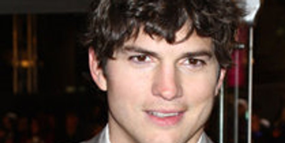 Ashton Kutcher dementiert Fremdgehen Ashton Kutcher dementiert Fremdgehen