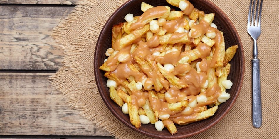 Poutine-Rezept für Pommes mit Bratensoße Poutine-Rezept für Pommes mit Bratensoße