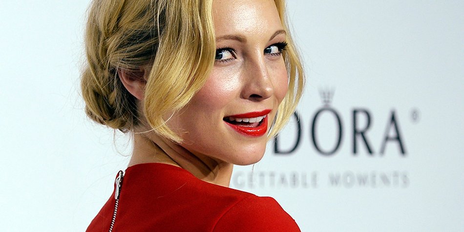 Make-up und Haar-Looks mit sexy Starappeal Make-up und Haar-Looks mit sexy Starappeal