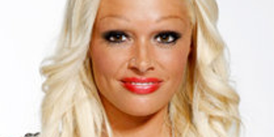 Daniela Katzenberger und ihr Trinkgeldausschnitt Daniela Katzenberger und ihr Trinkgeldausschnitt