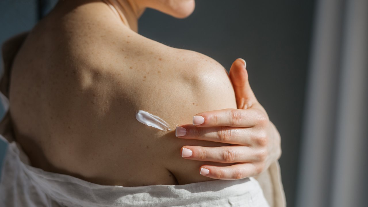 Mit diesem NIVEA-Klassiker duftest du wie eingecremt. Mit diesem NIVEA-Klassiker duftest du wie eingecremt.