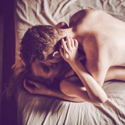 Ich bin Sex-Kolumnistin: Diese No-Gos killen im Bett für mich alles!
