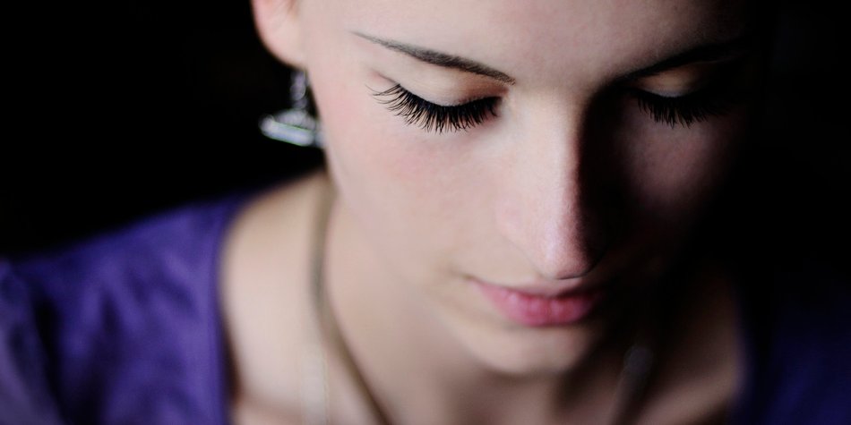 Wimpern selber färben: Anleitung für Anfänger Wimpern selber färben: Anleitung für Anfänger