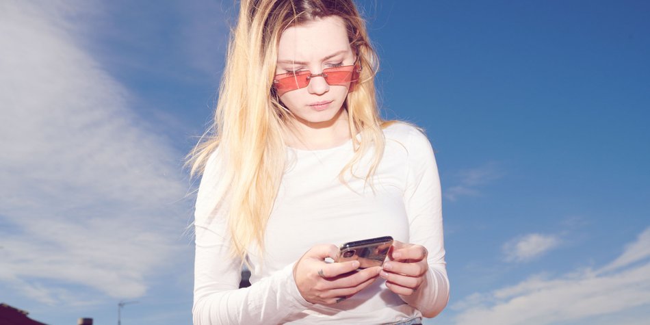 Dating-Trend Soft Ghosting: Wenn der Kontakt langsam stirbt Dating-Trend Soft Ghosting: Wenn der Kontakt langsam stirbt